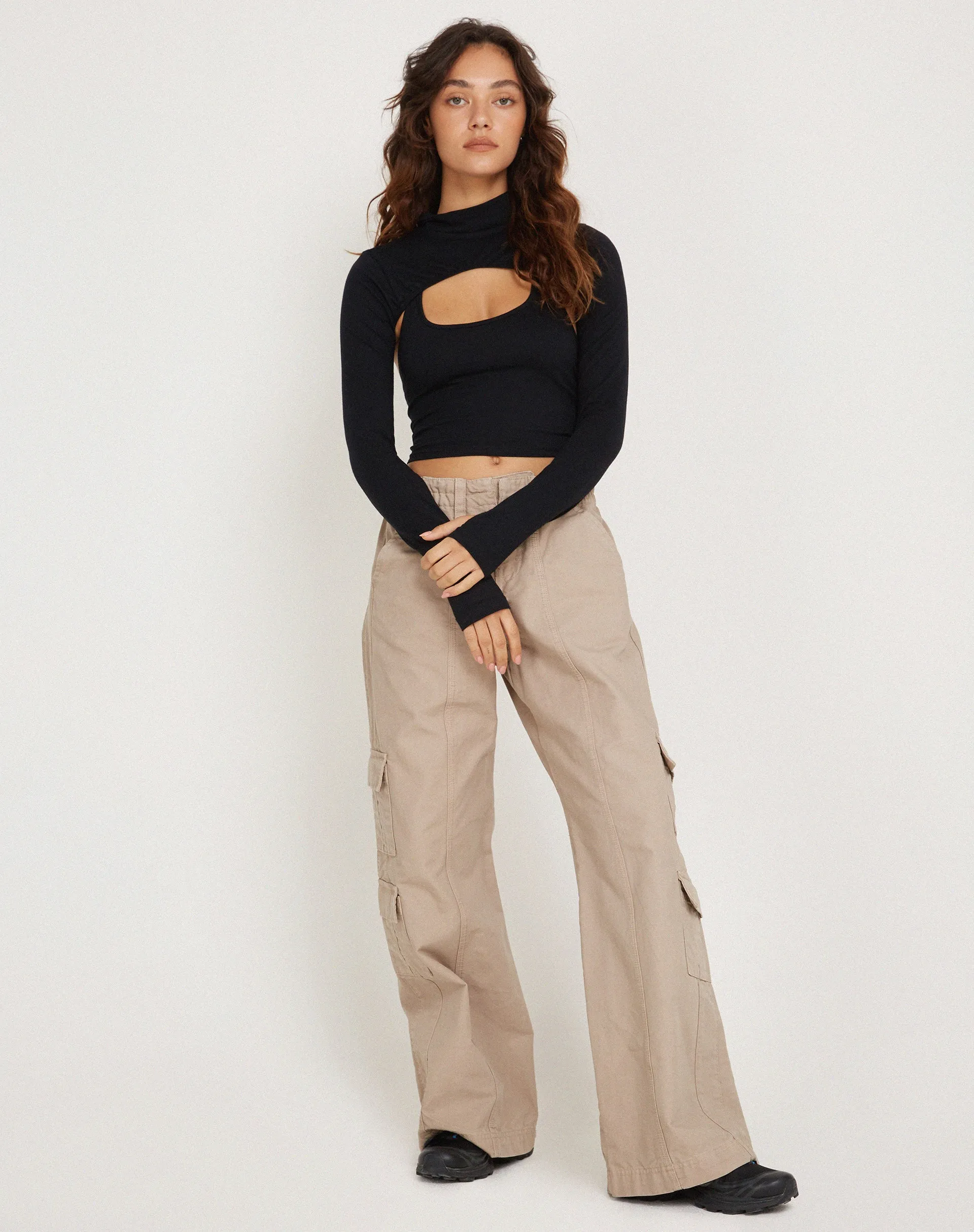 Raccet Long Sleeve Crop Top in Black