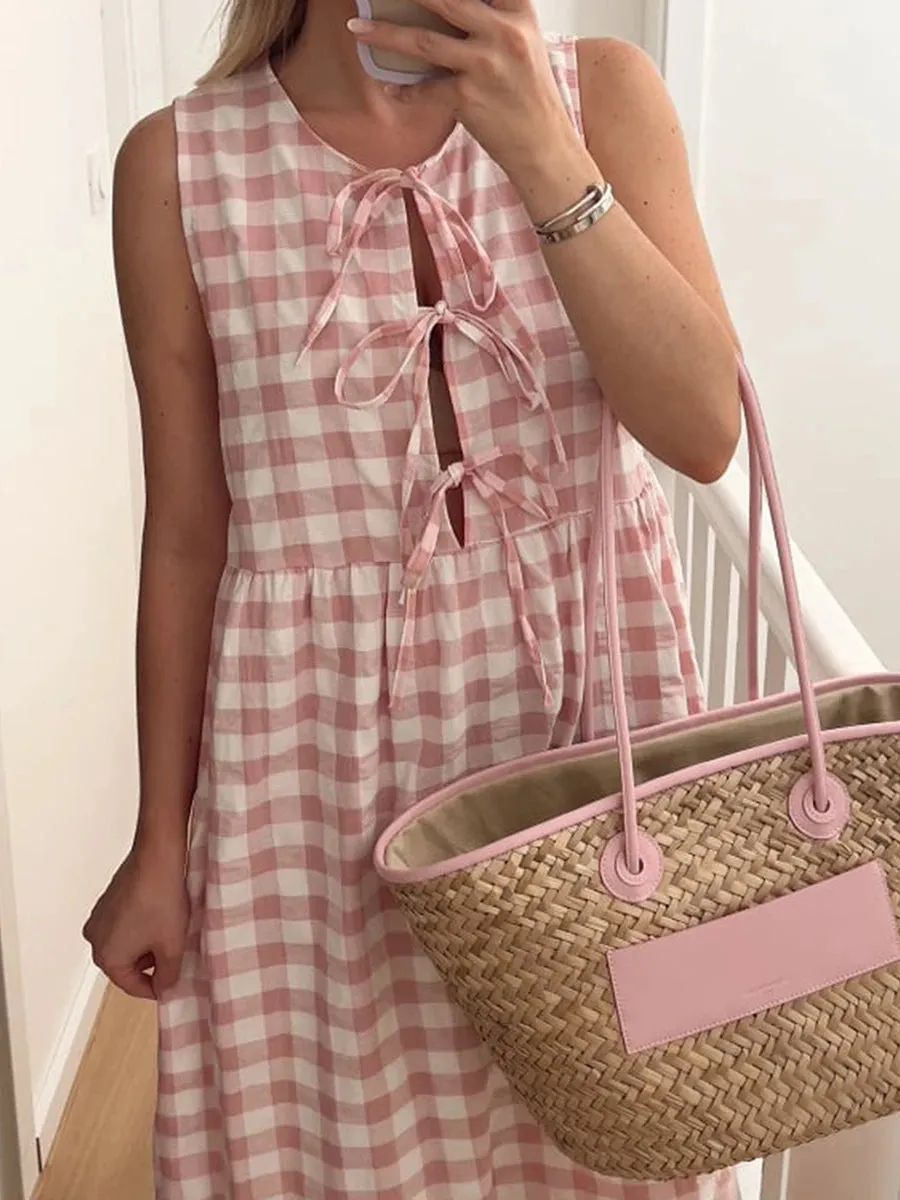 Trendy Gingham Tie-Up Midi Dress for Stylish Days