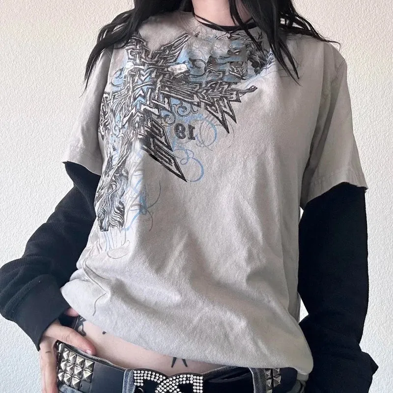 Vevesc Grunge Cyber Y2k Cross Print Layered T-shirt 2000s Rare Skull Graphic Pullovers Tops 90s Vintage Mall Goth Techwear Tees Women